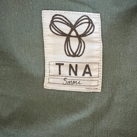 TNA Button down - Picture 4 of 5